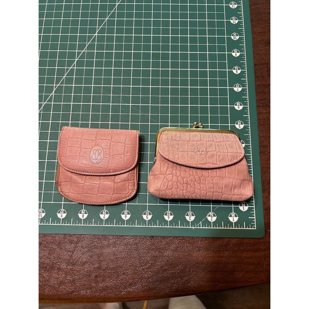 Buxton Embossed Pink Genuine Leather Coin Purse & Card Holder  Folding Wallet Se